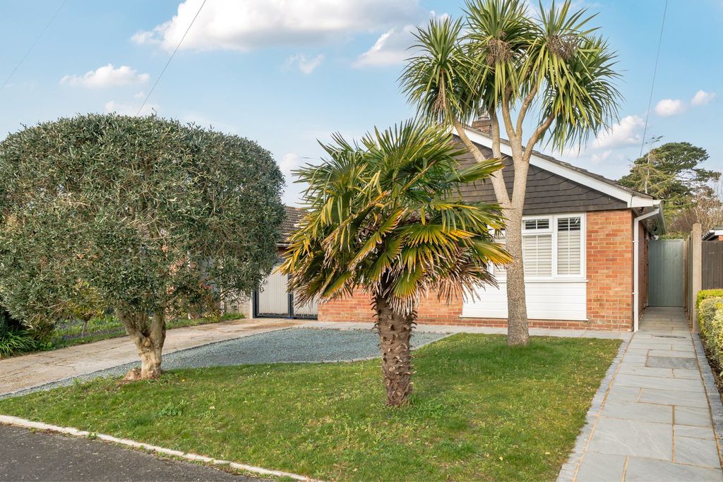 Property photo 2 of 18