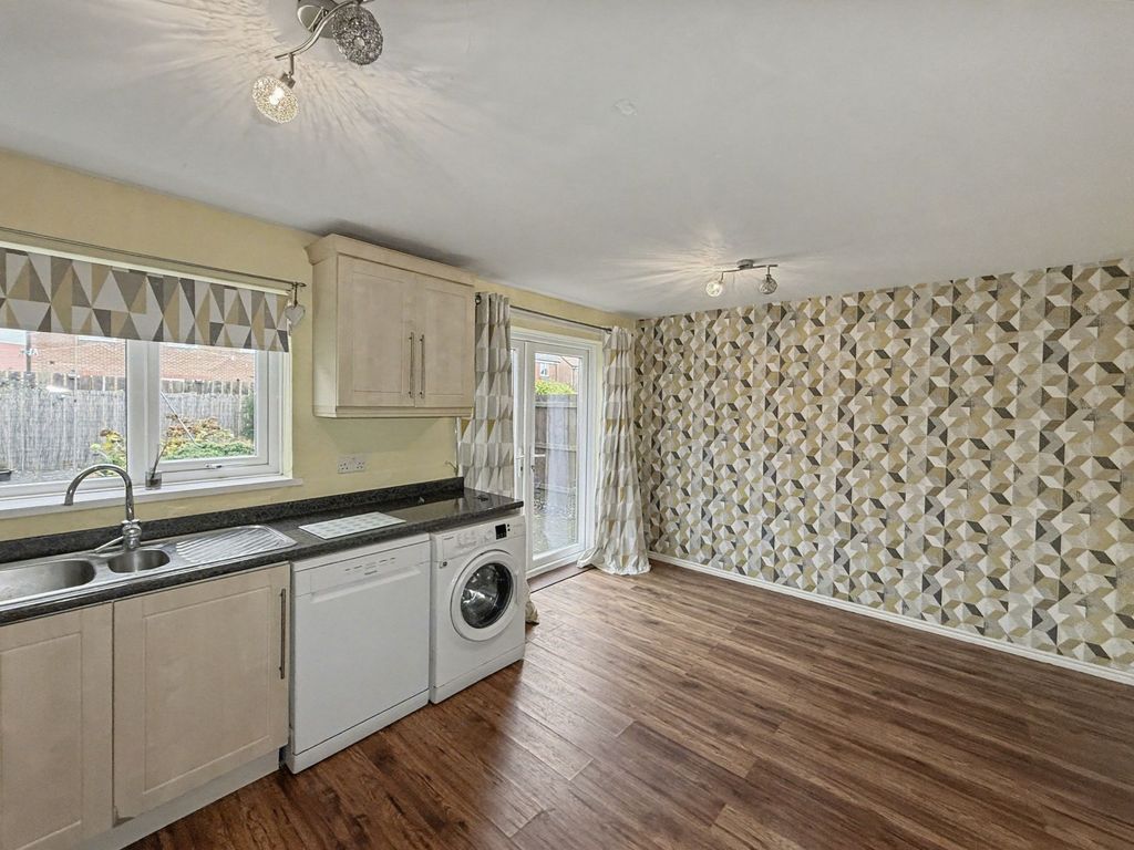 Property photo 3 of 21