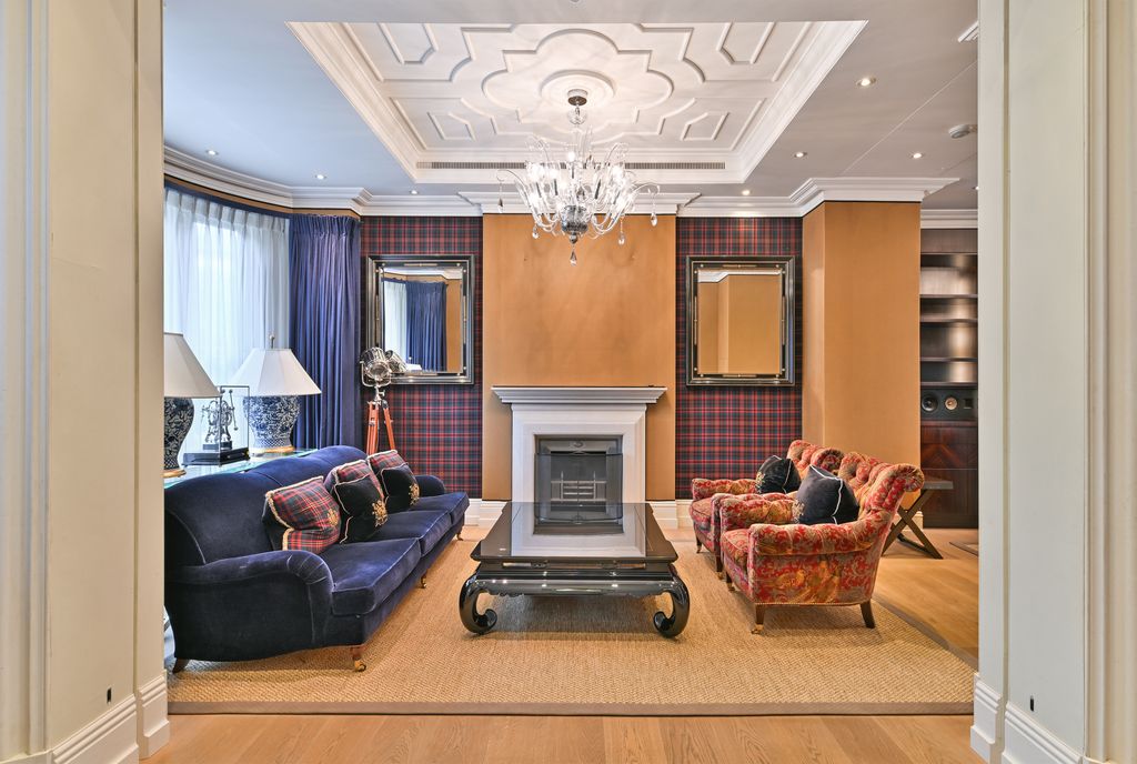 Property photo 2 of 12 Drawing Room