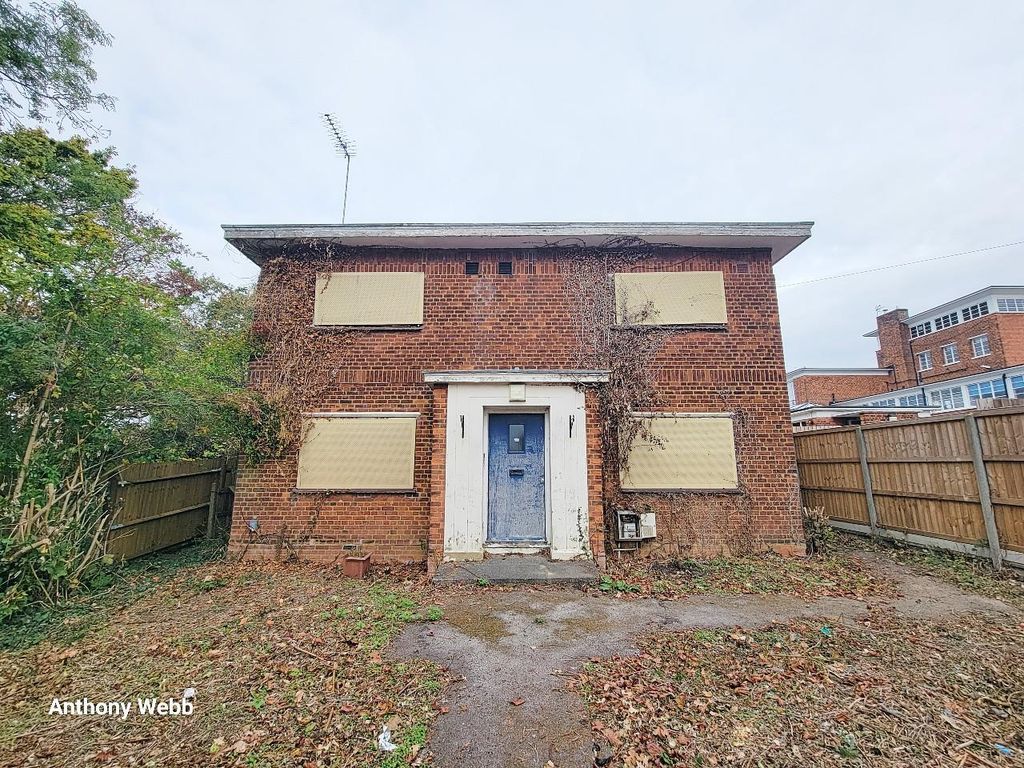 Property photo 1 of 17 Front