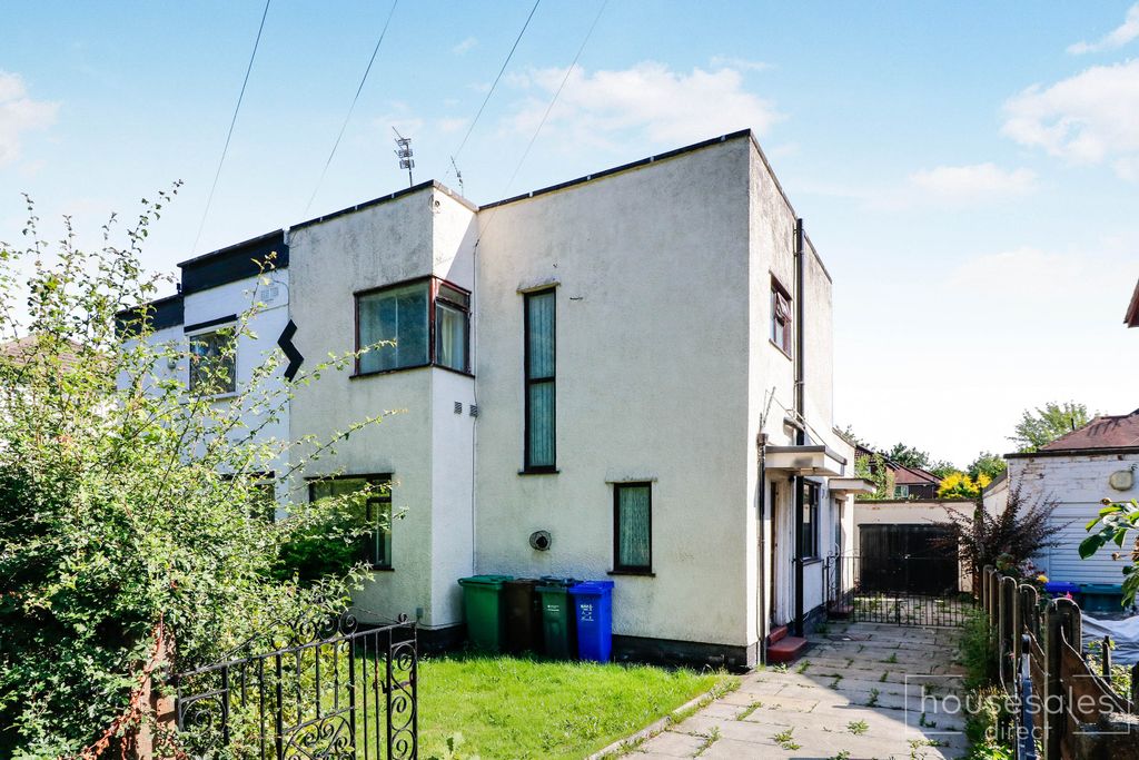 Property photo 1 of 14