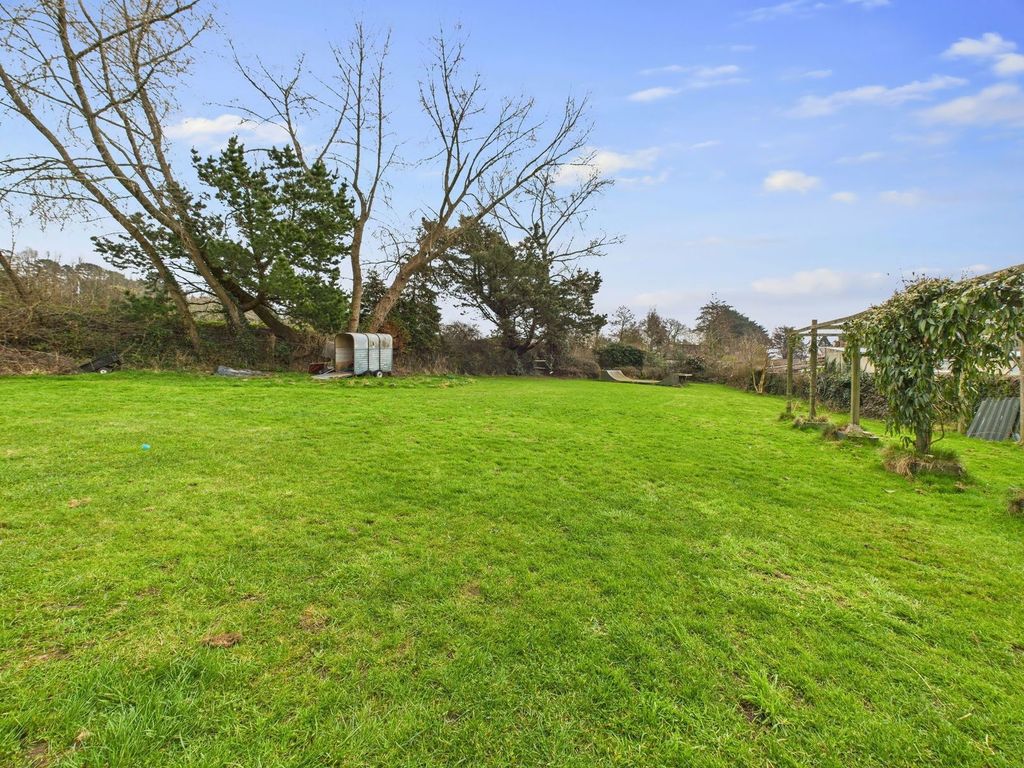 Property photo 2 of 24