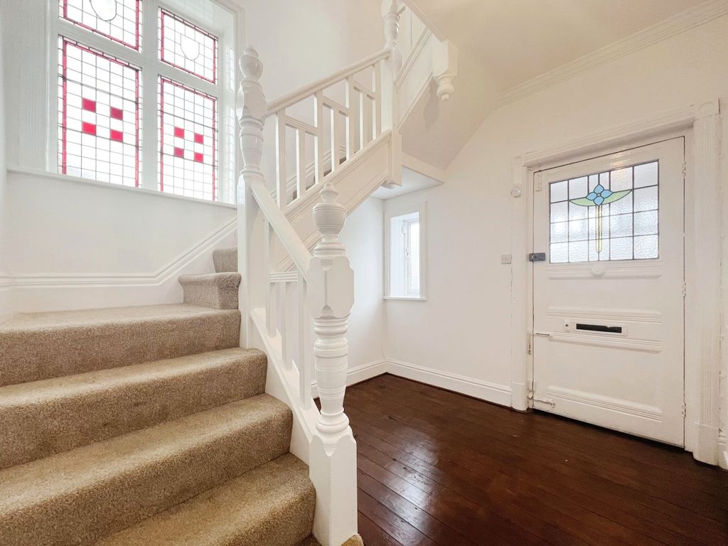 Property photo 2 of 19 Picture No. 34