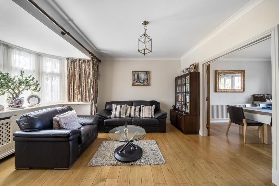 Property photo 2 of 16