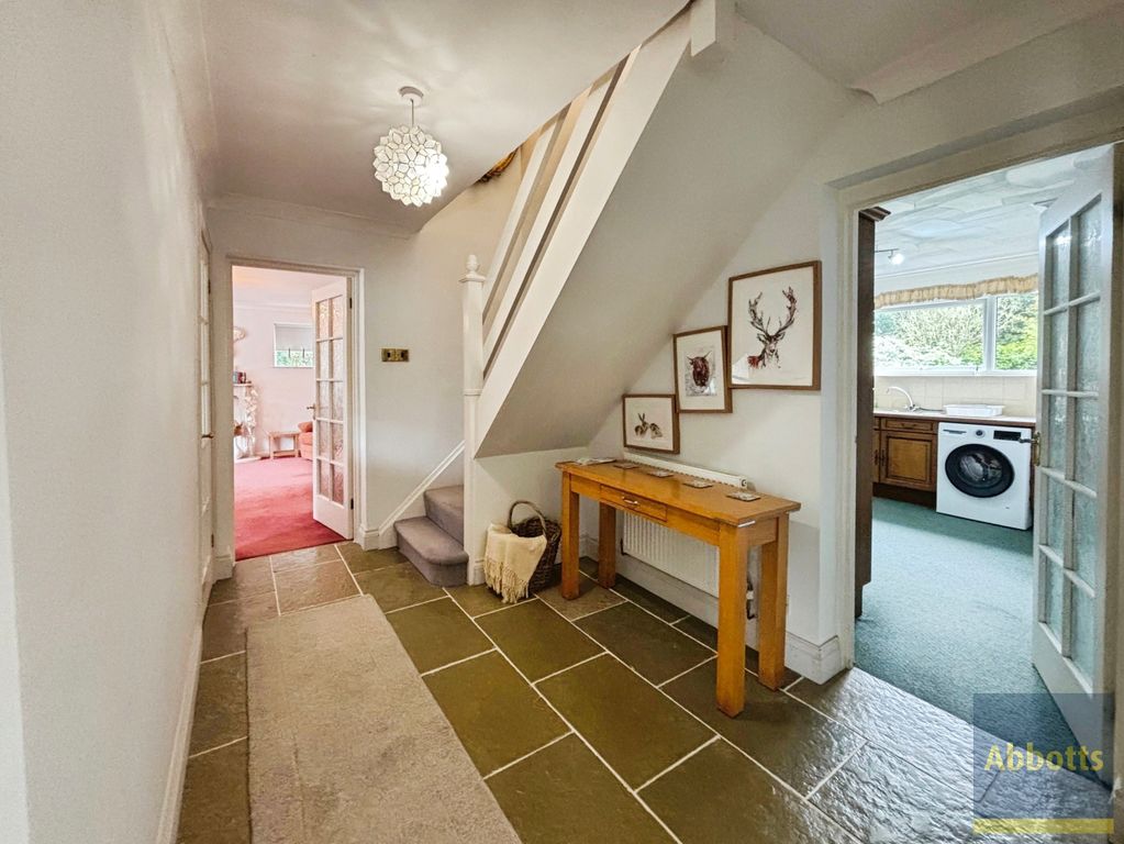 Property photo 3 of 21
