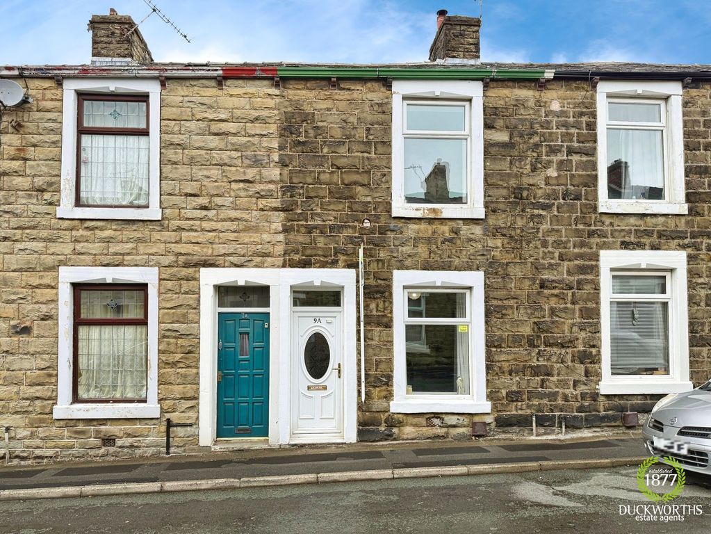 Property photo 1 of 12