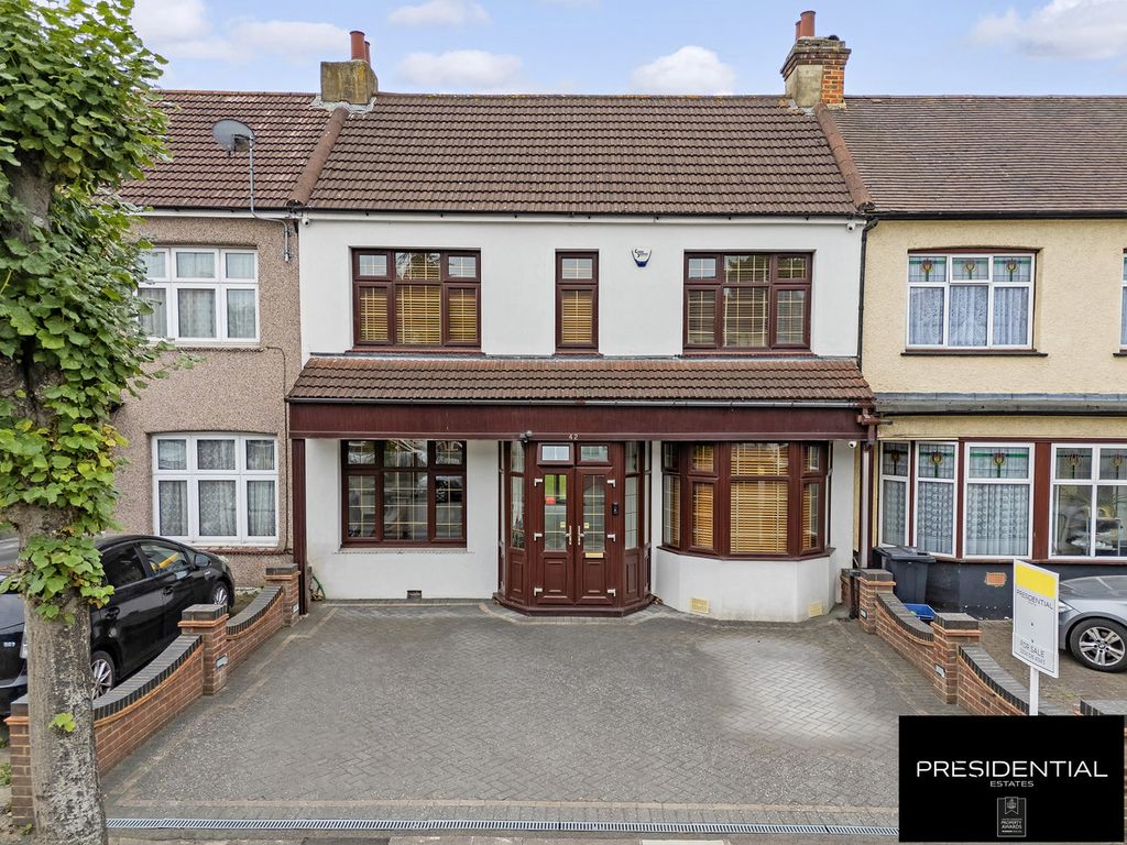 Property photo 1 of 27