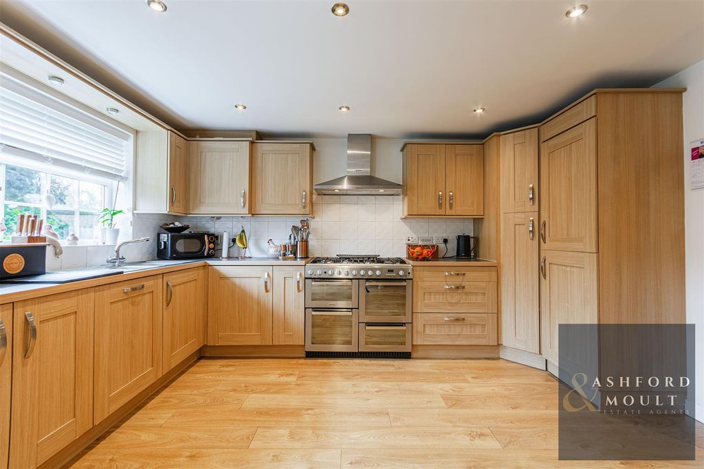 Property photo 3 of 24 Ccltd11.Jpg