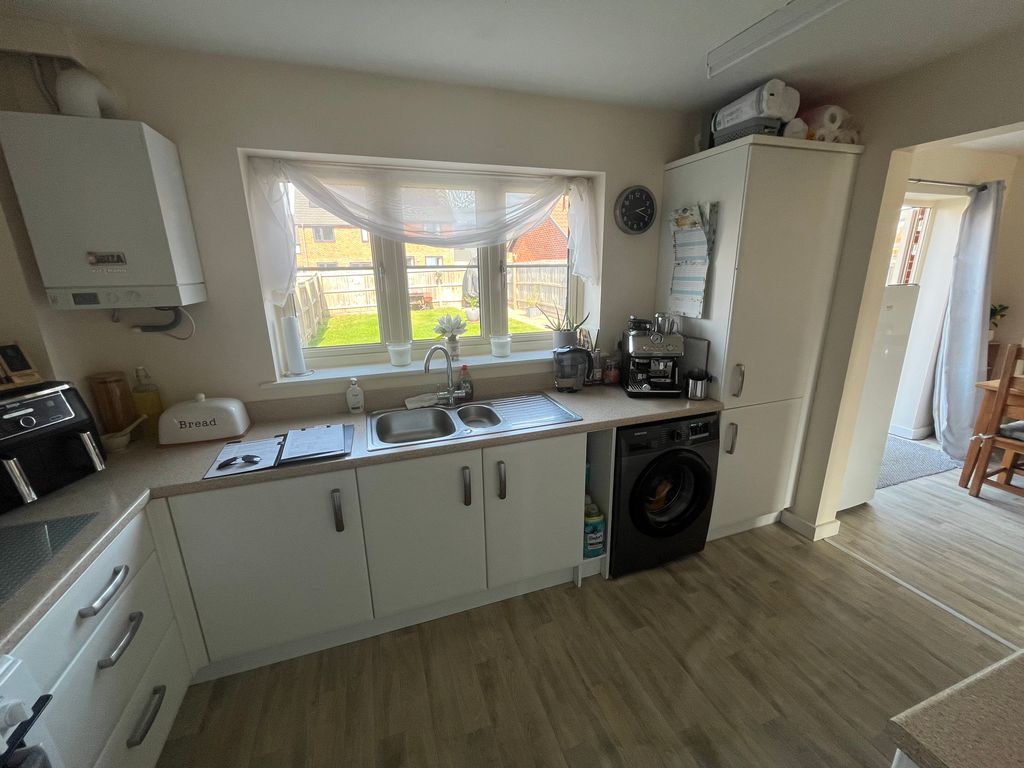 Property photo 3 of 16 Image