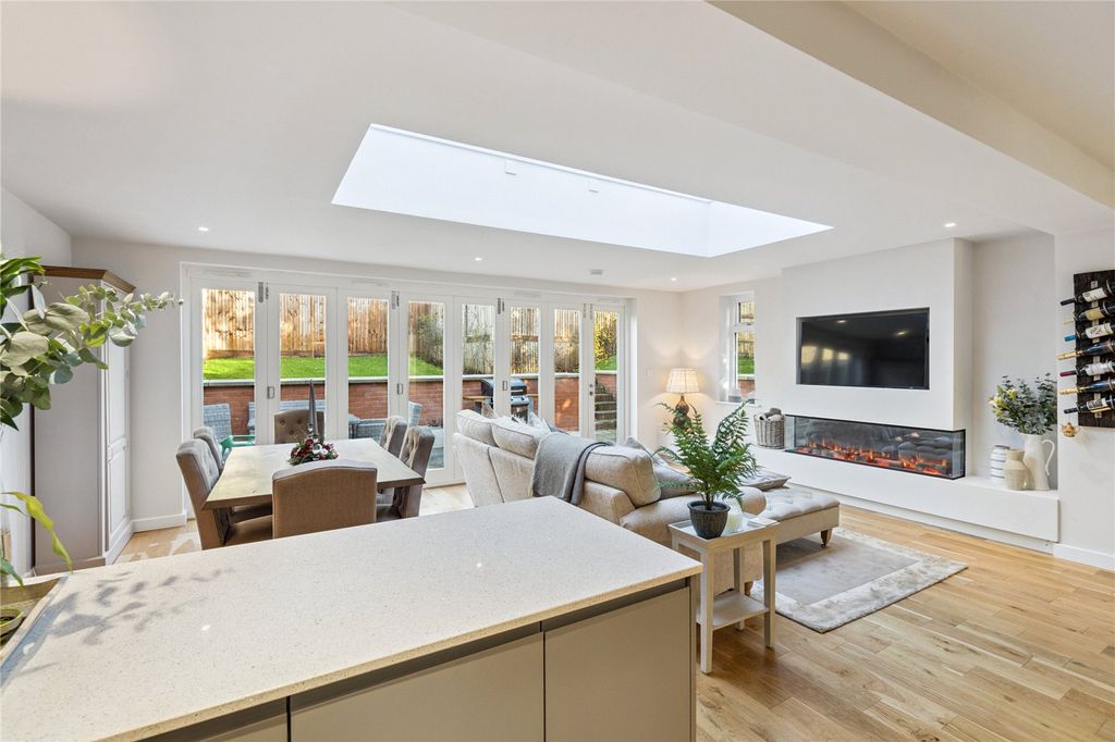 Property photo 3 of 18 Picture No. 70