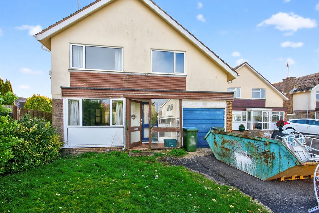 Property photo 1 of 25