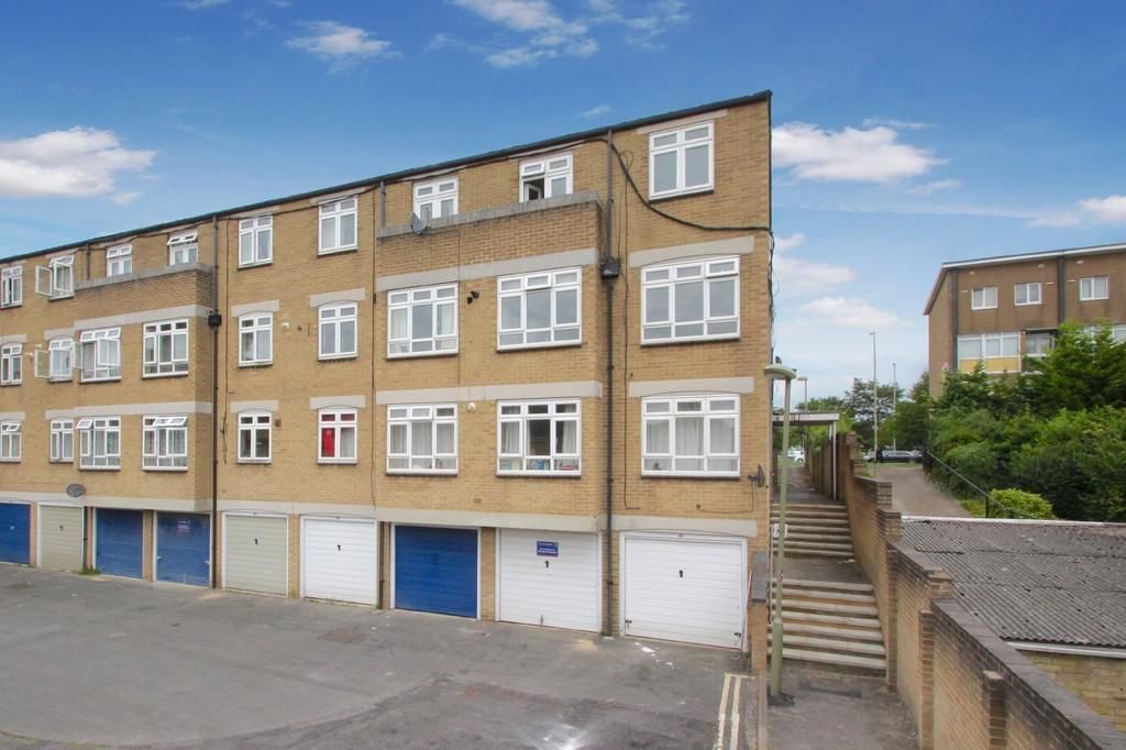 Property photo 1 of 2 External