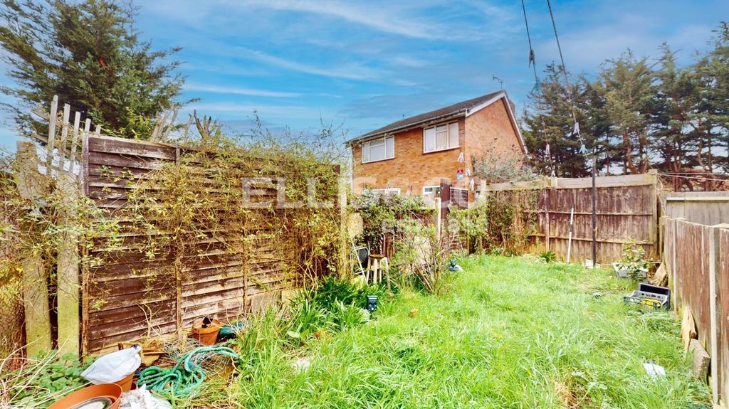 Property photo 2 of 17 Picture No. 23