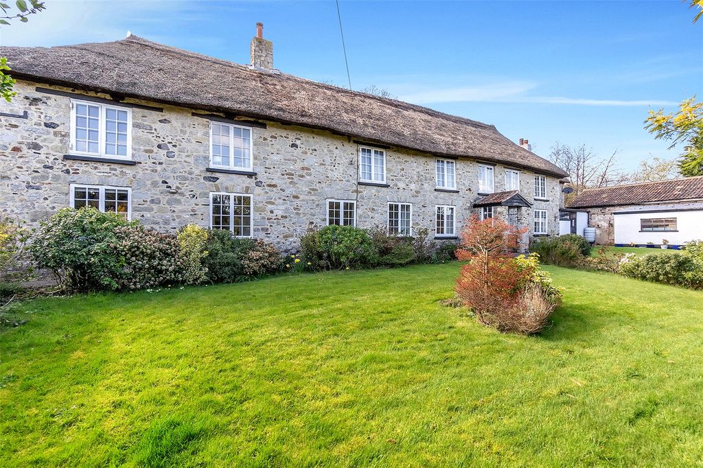 Property photo 2 of 48 Picture No. 35
