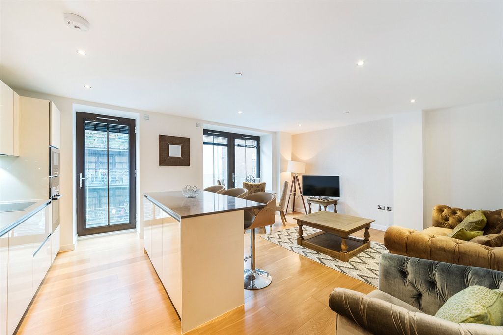 Property photo 1 of 8 Kitchen/Reception Ro