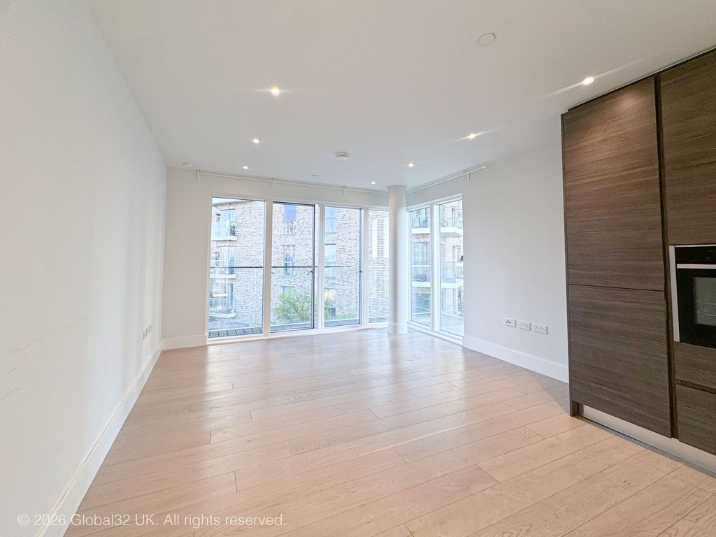 Property photo 3 of 9