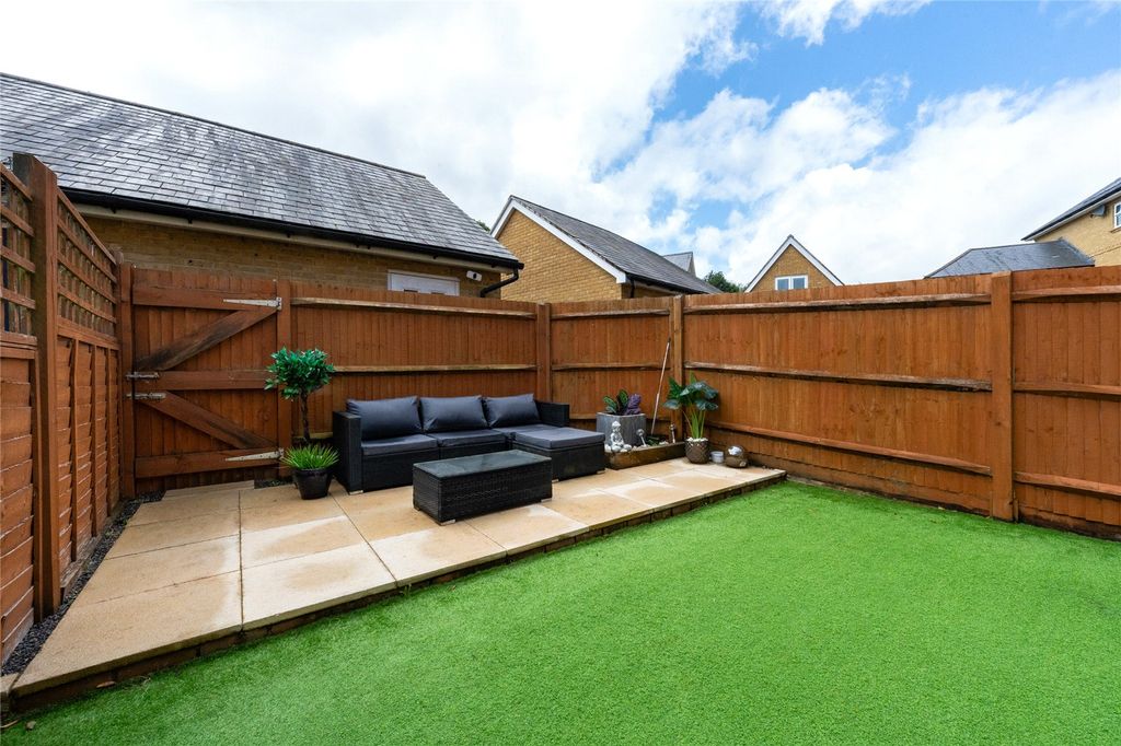 Property photo 2 of 22 Picture No. 16