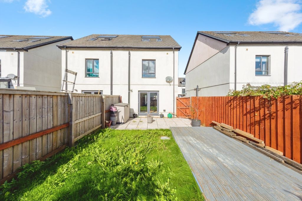 Property photo 2 of 15 Photo