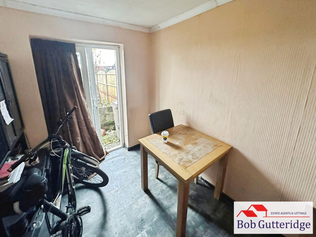 Property photo 3 of 19 Lounge / Diner