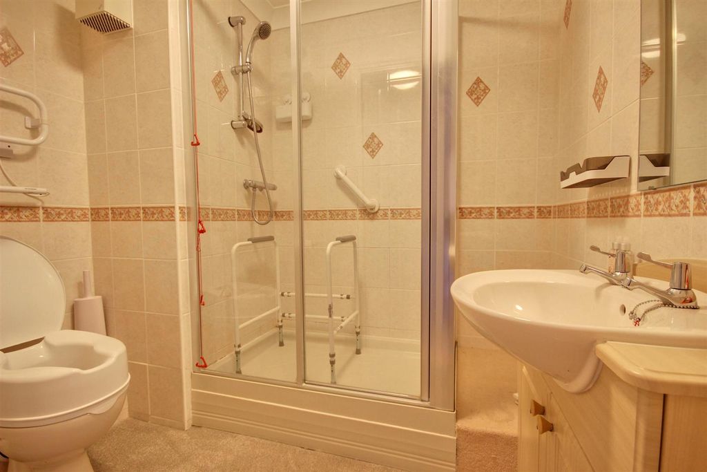 Property photo 3 of 11 Img_7931-Img_7933_Lzn.Jpg