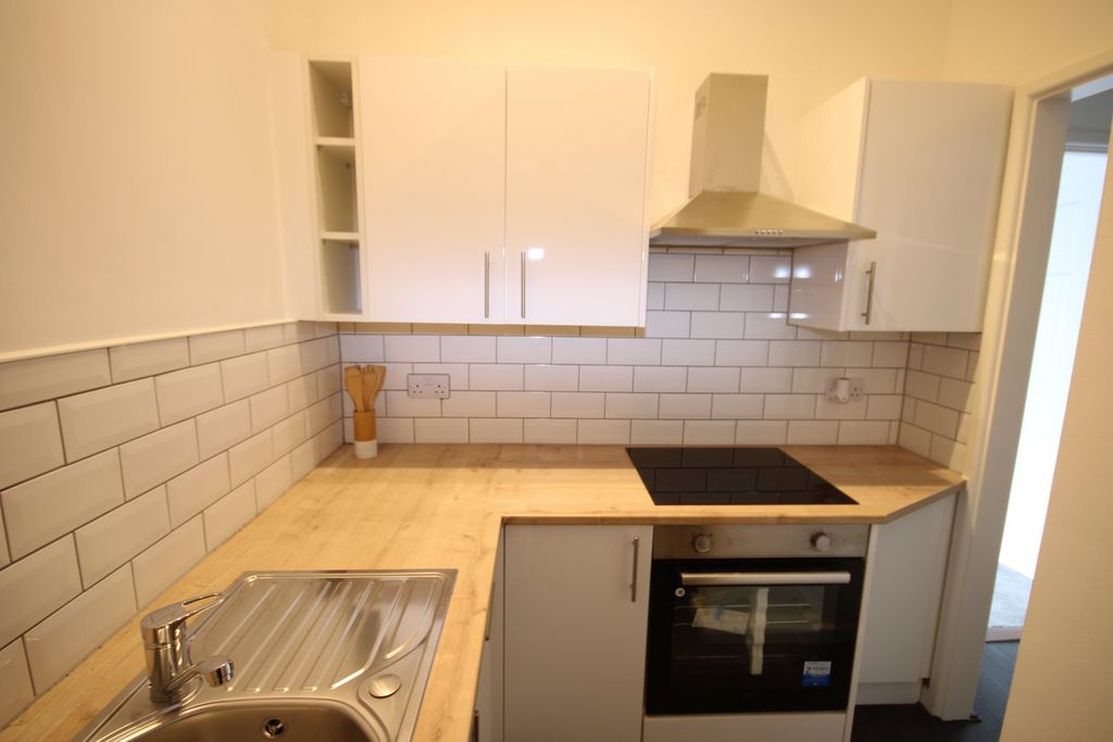 Additional image 5 of 1 bed flat for sale64 Rouge Bouillon, St Helier JE2