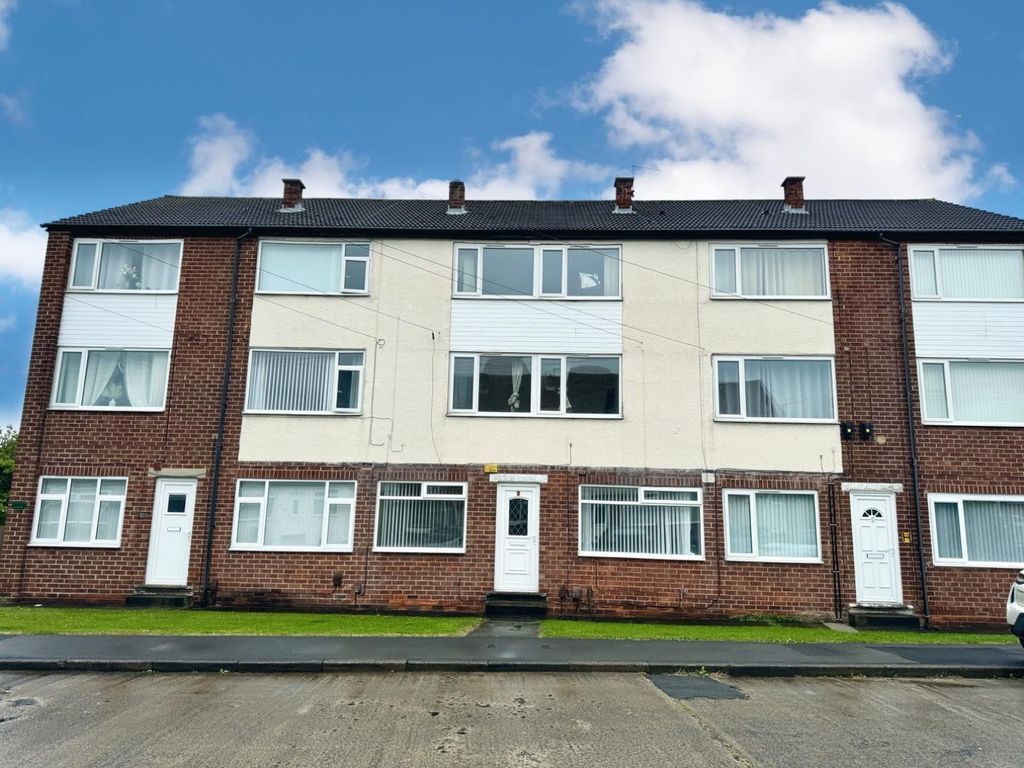 Property photo 1 of 6 External