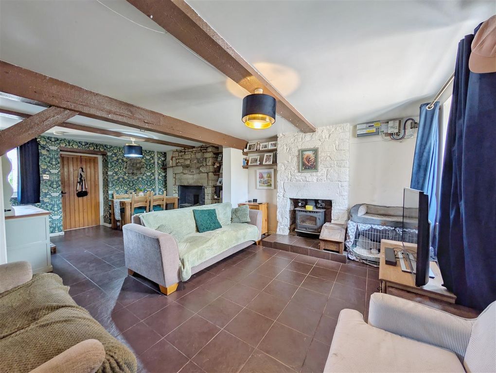 Property photo 2 of 13