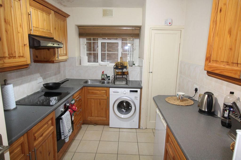 Property photo 2 of 5 Img_2165