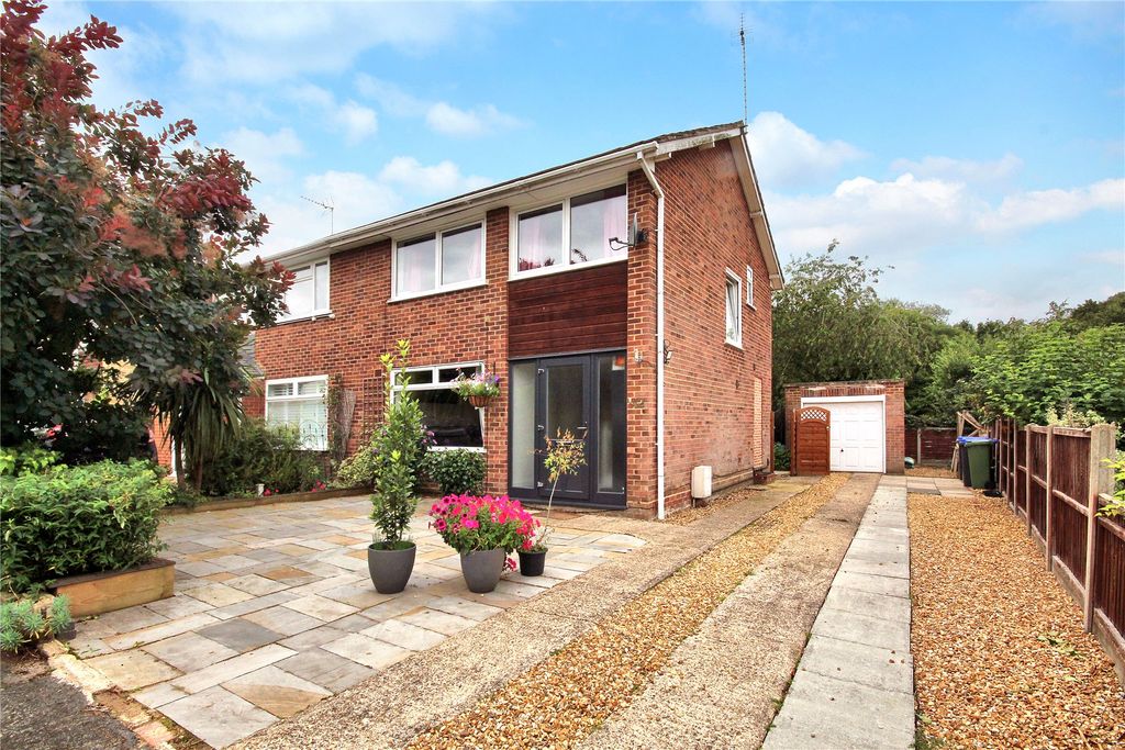 Property photo 1 of 19 Picture No. 32