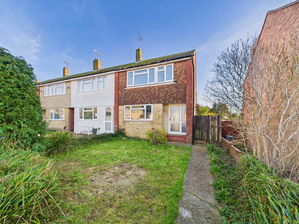 Property photo 1 of 8 External