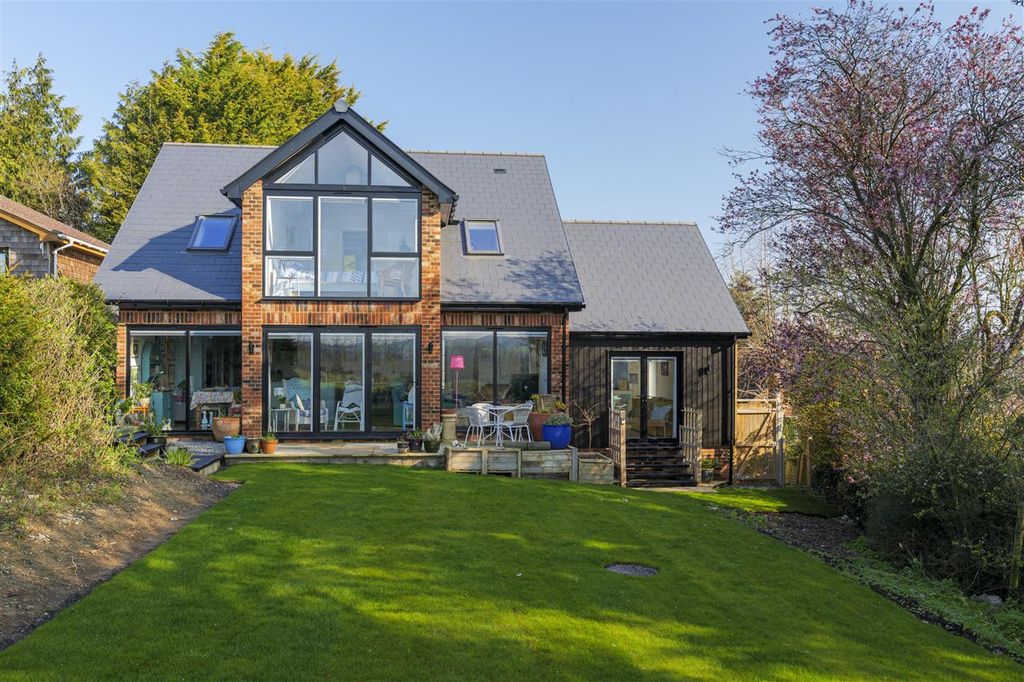 Property photo 1 of 33 Main Picture