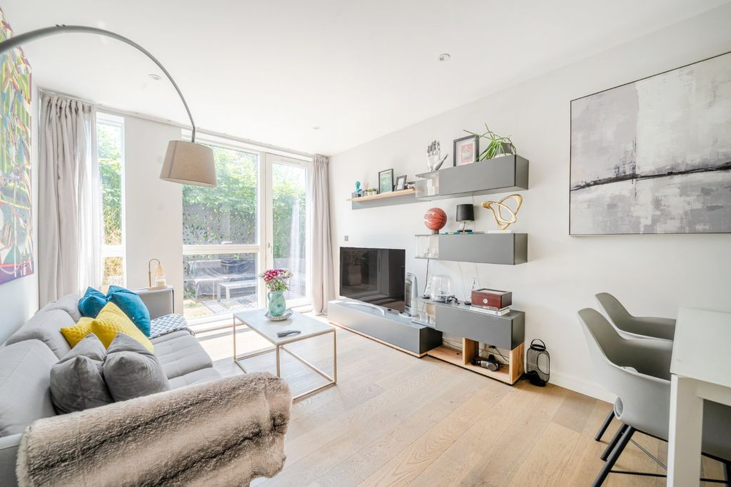 Property photo 1 of 9 Picture No. 23