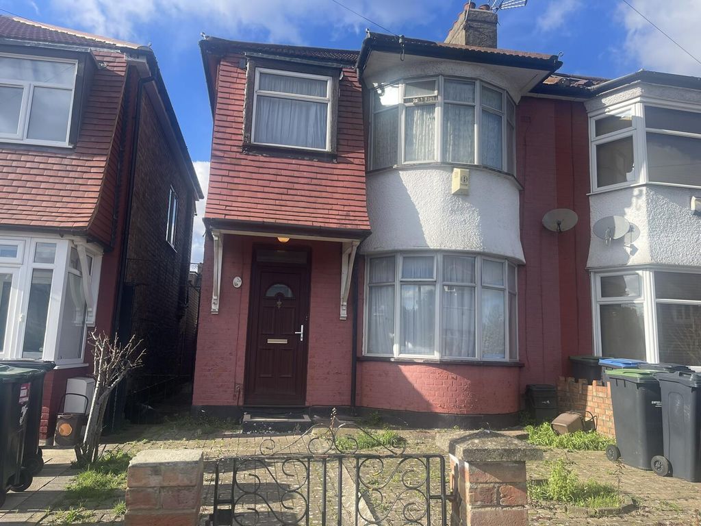 Property photo 1 of 26 Front (Exterior)