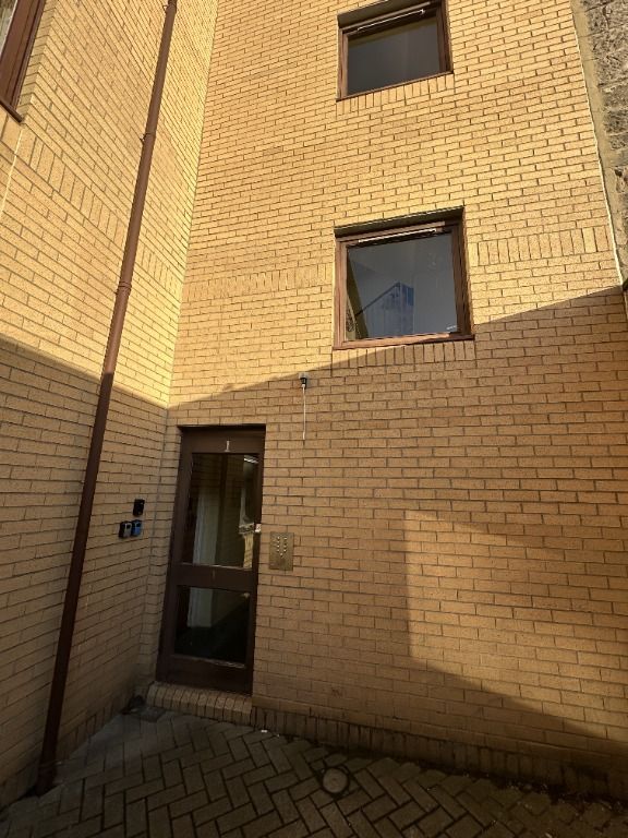 Property photo 2 of 7 Photo 2