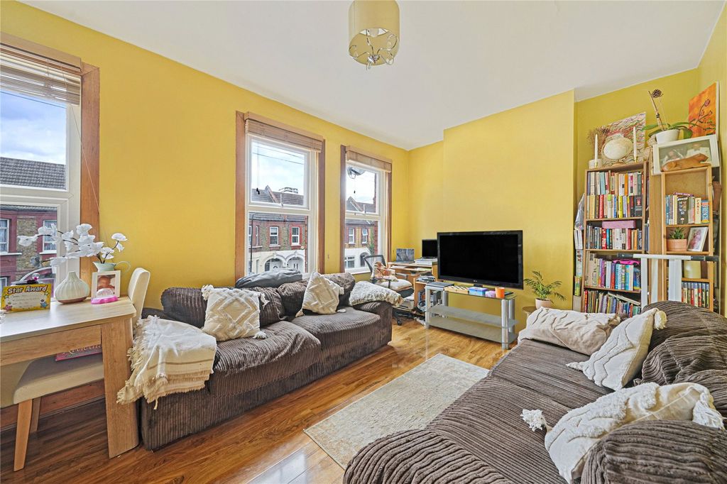 Property photo 2 of 11 Picture No. 03