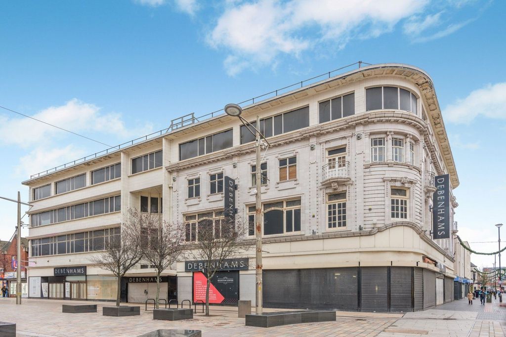 Property photo 1 of 3 Commercial Building For Sale