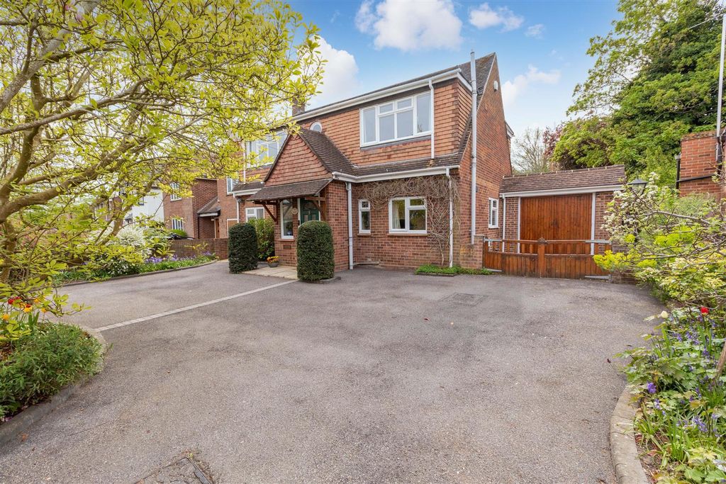 Property photo 1 of 21