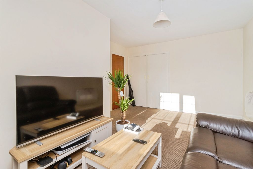 Additional image 6 of 1 bed flat for saleSeymour Road, Newton Abbot TQ12
