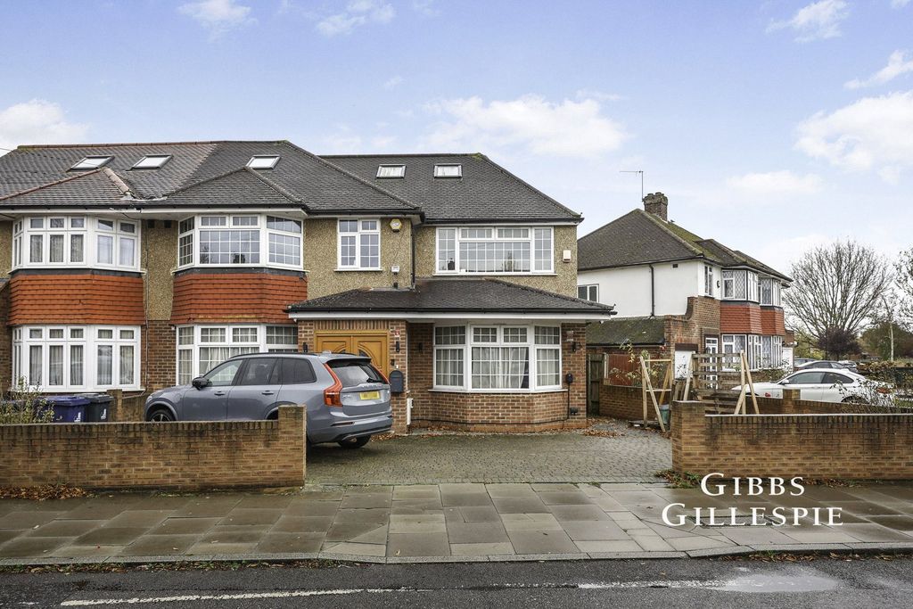 Property photo 1 of 18 Picture No. 15