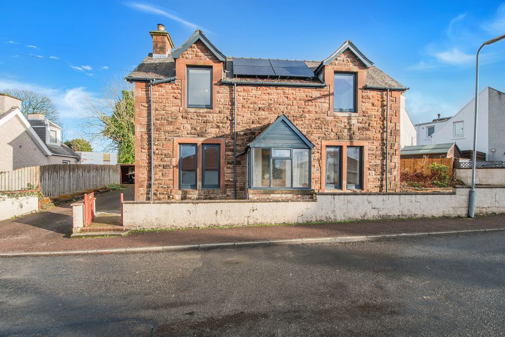 Property photo 1 of 21