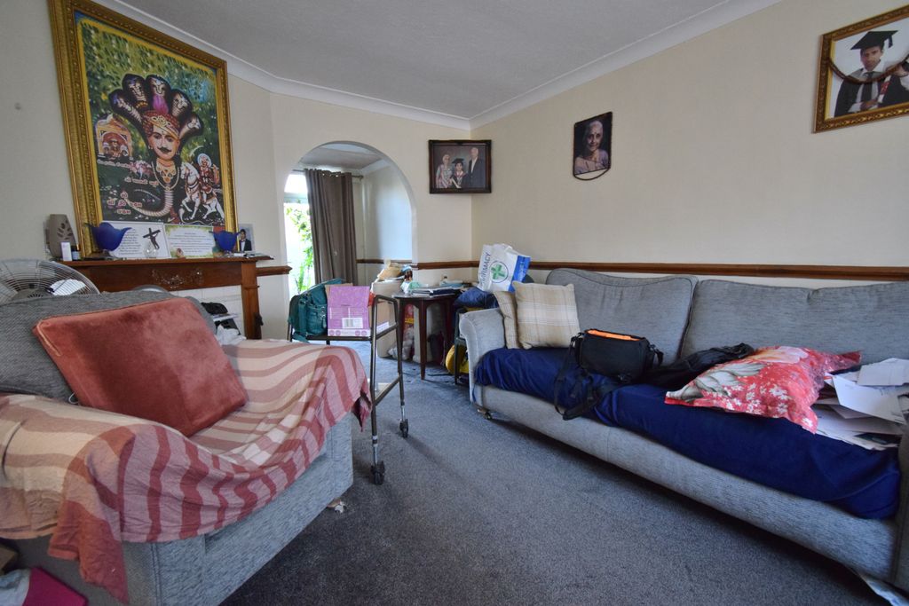 Property photo 2 of 9 Gallery