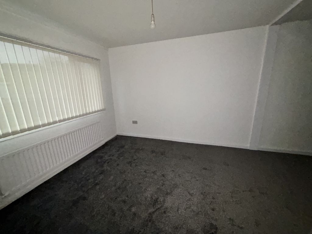 Property photo 3 of 12 Gallery