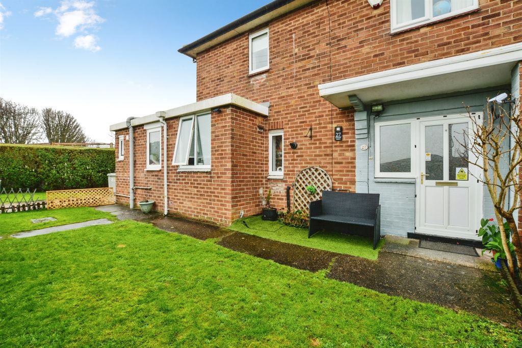 Property photo 1 of 18