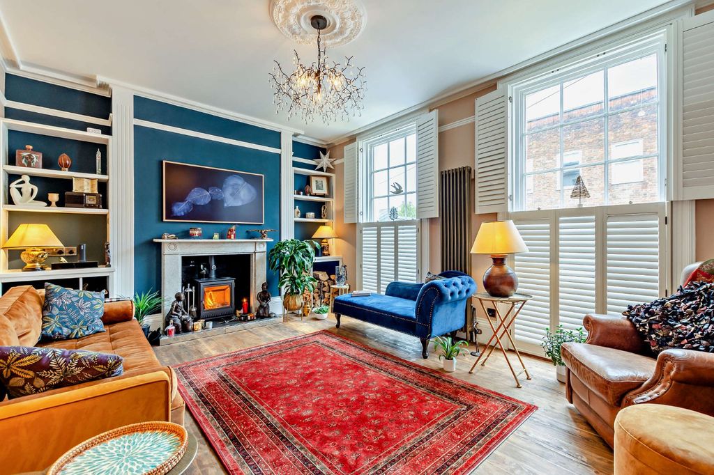 Property photo 3 of 20 Drawing Room