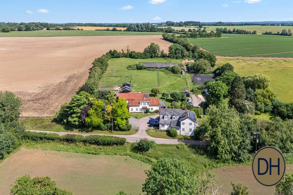 Property photo 1 of 19 Petcheys Cottages