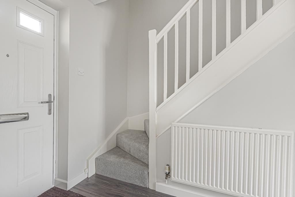 Property photo 3 of 10 Staircase