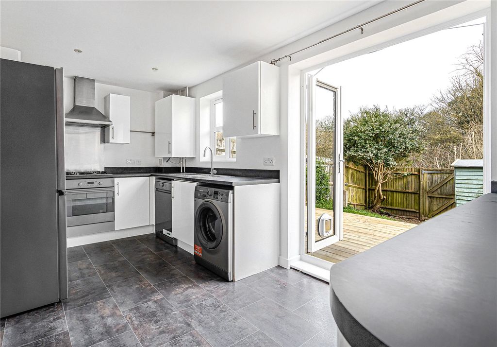 Property photo 2 of 26 Picture No. 14