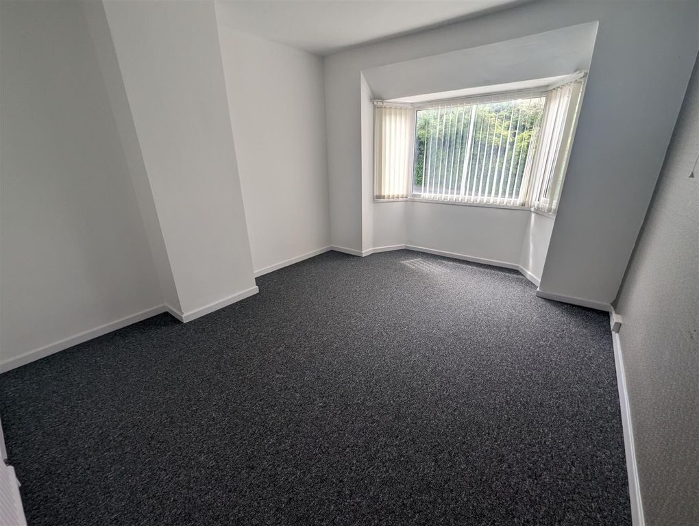 Property photo 3 of 16 1000116396.Jpg