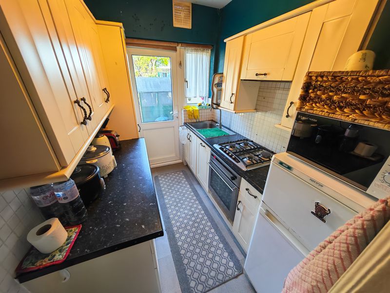 Property photo 2 of 10 Photo 5