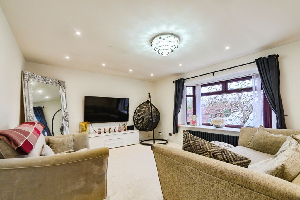 Property photo 2 of 15